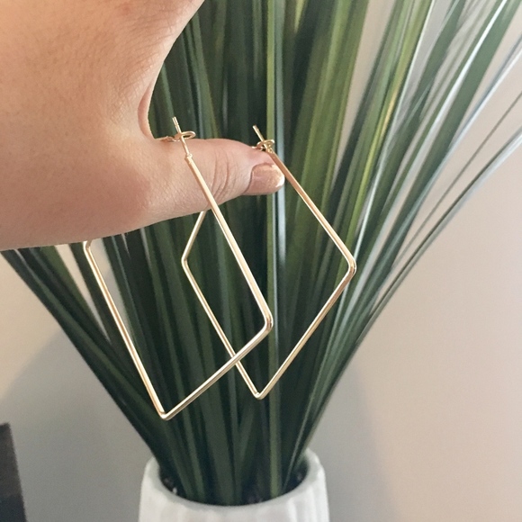 Large Square Geometric Hoop Gold Earrings - Picture 5 of 8